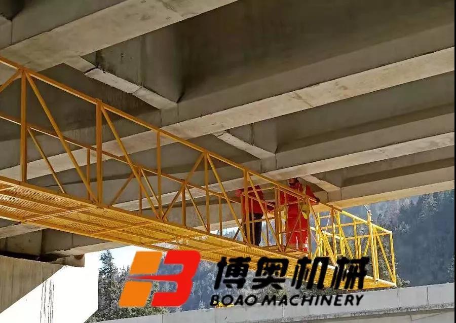 橋(qiáo)梁施工吊籃(lán)設備安全(quán)實惠(huì)更實用
