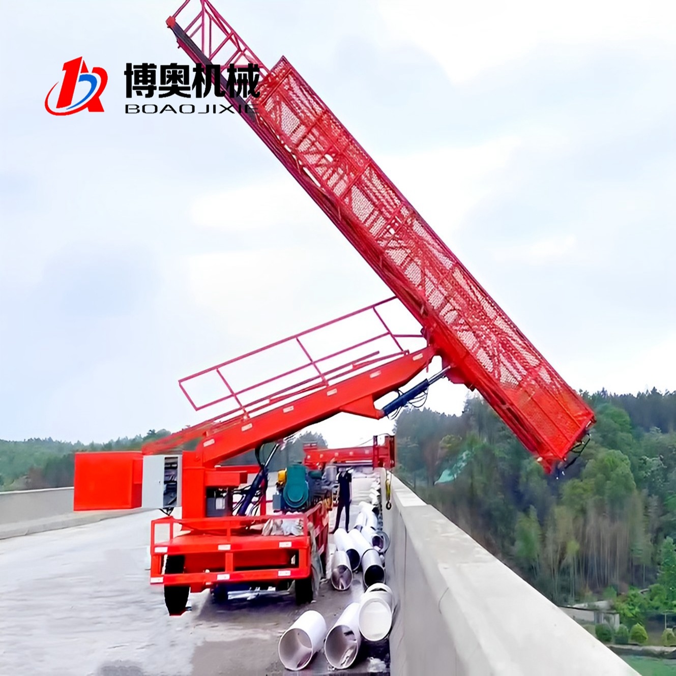 m60可跨(kuà)越防(fáng)抛網的液壓橋(qiáo)梁(liáng)排水管(guǎn)側邊(biān)安裝(zhuāng)設備_檢修(xiū)車